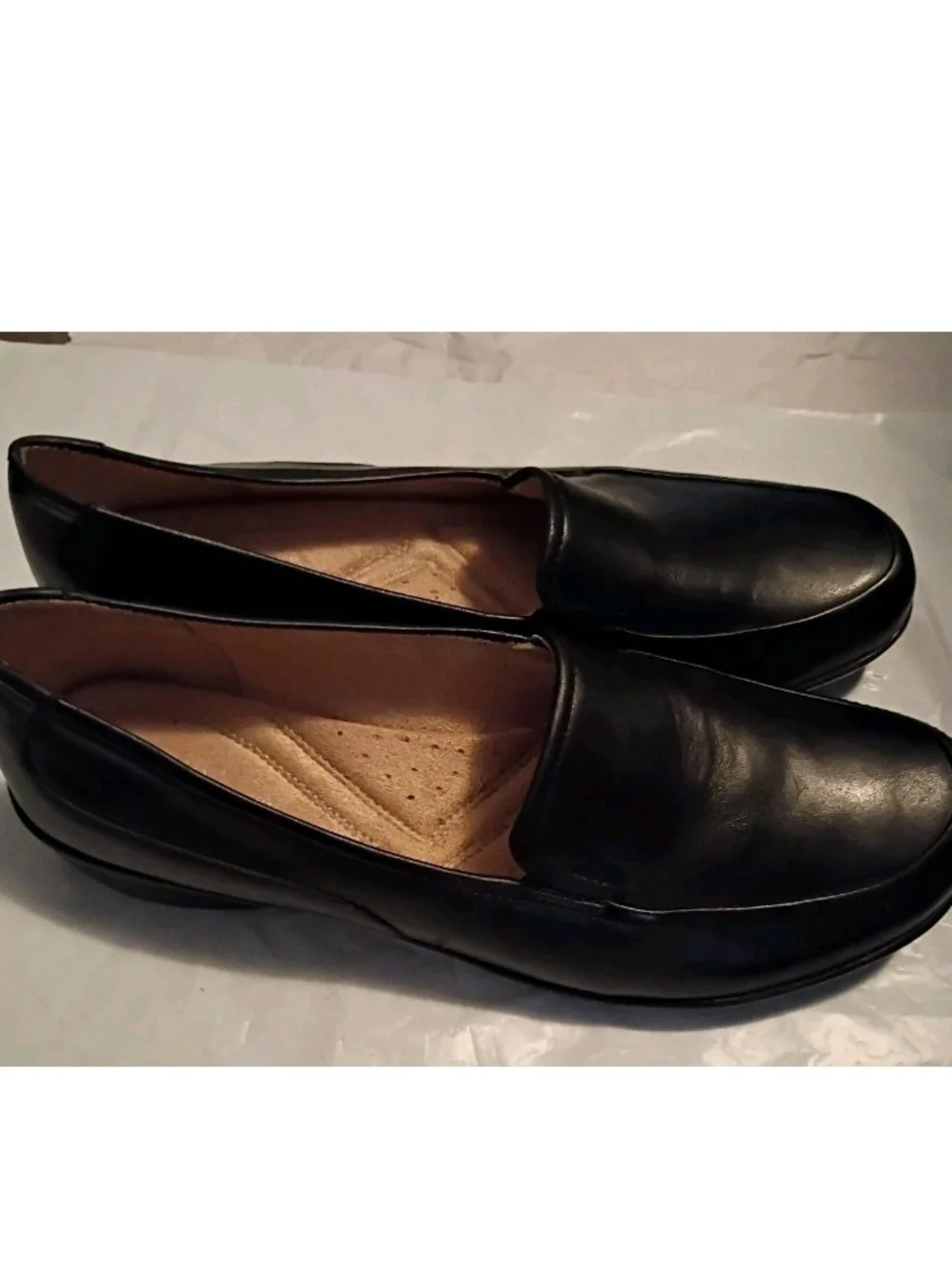 Classic Black Leather Slip-On Loafers for Women Size 8.5 M
